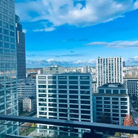 Hotel apartamentowy Platinum Towers Skyline View Apartment