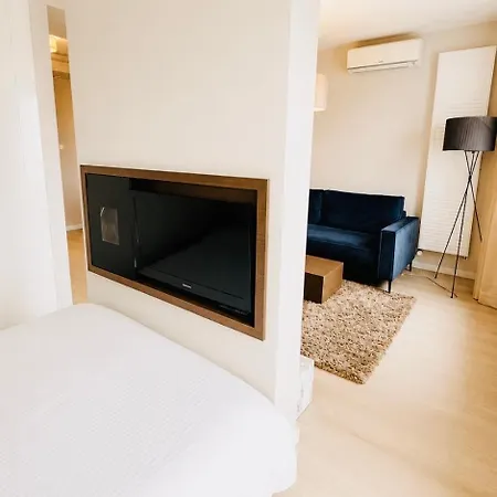 Platinum Towers Skyline View Apartment