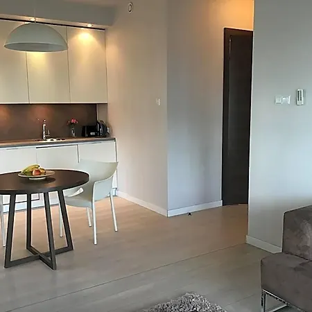 Platinum Towers Skyline View 4*