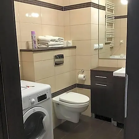 Platinum Towers Skyline View 4*